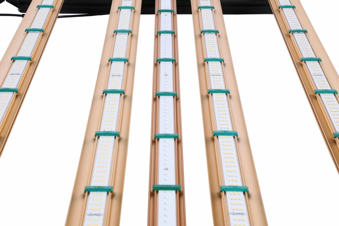 Buy 🌟 Growers Choice Your Grow Room Grower’s Choice ROI-E720 LED Grow Light 🎁 9 Growers Choice Your Grow Room Grower’s Choice ROI-E720 LED Grow Light